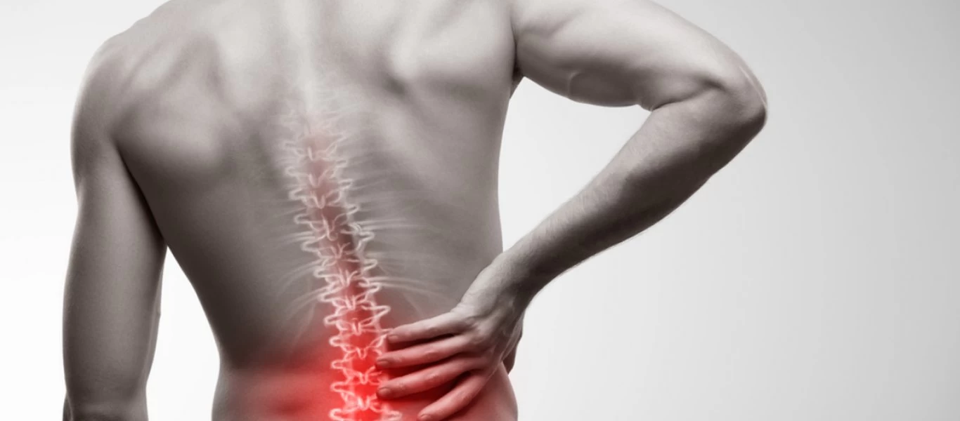 Όλα όσα πρέπει να γνωρίζετε για τον πόνο στη μέση - Συμπτώματα και πότε να πάτε στο γιατρό